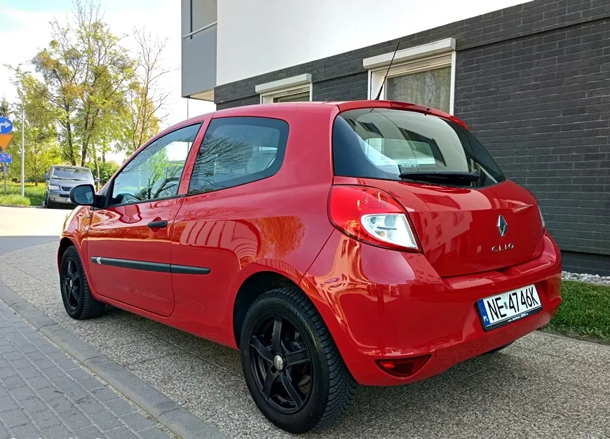 Renault Clio cena 14500 przebieg: 170000, rok produkcji 2011 z Elbląg małe 326